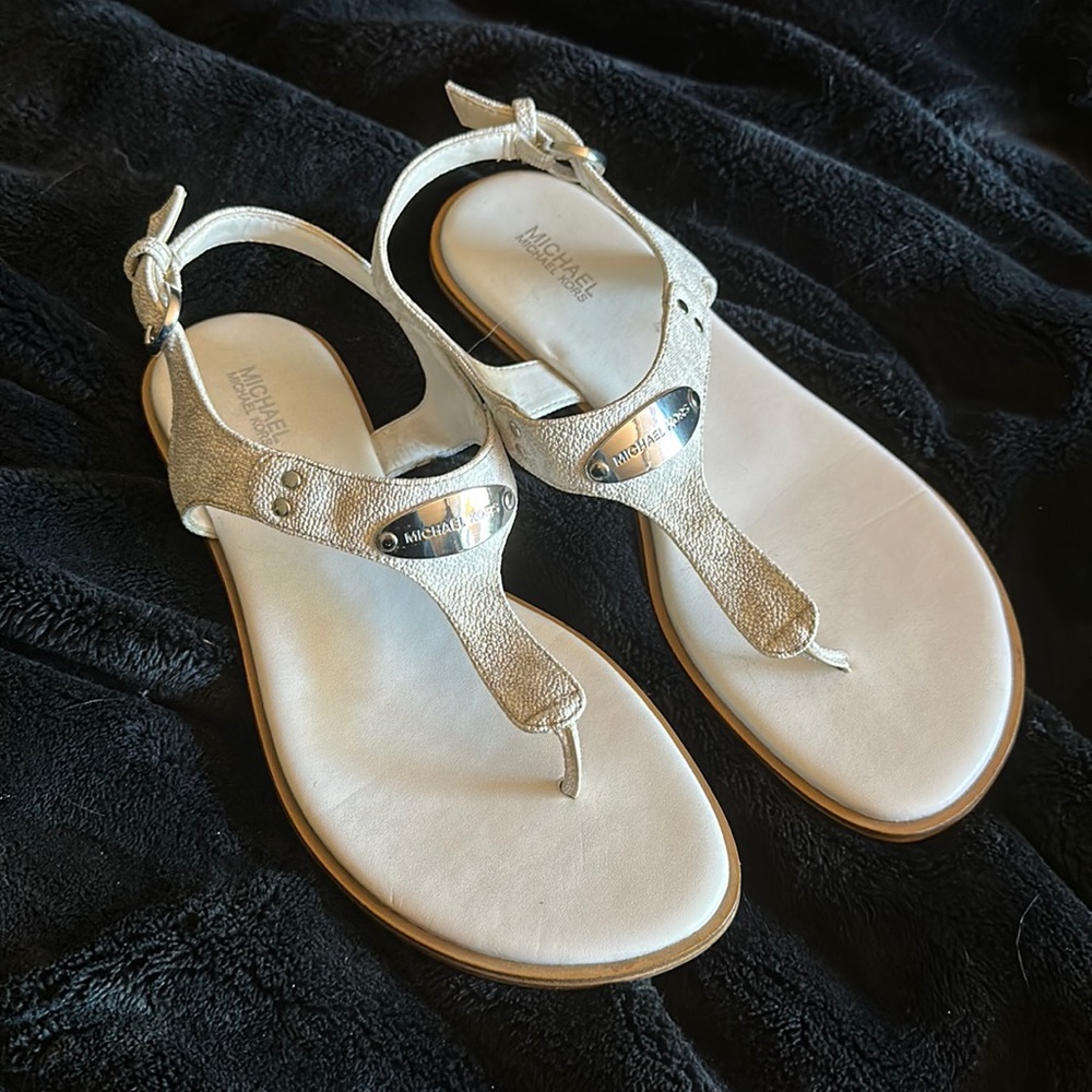 Michael Kors Sandals 8M *LIGHTLY USED*